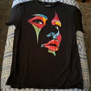The original boyfriend tee
- barley used
-perfect condition